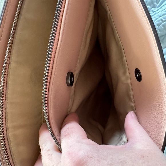 Dusky pink Jones New York purse. Large with many pockets. - Picture 5 of 6